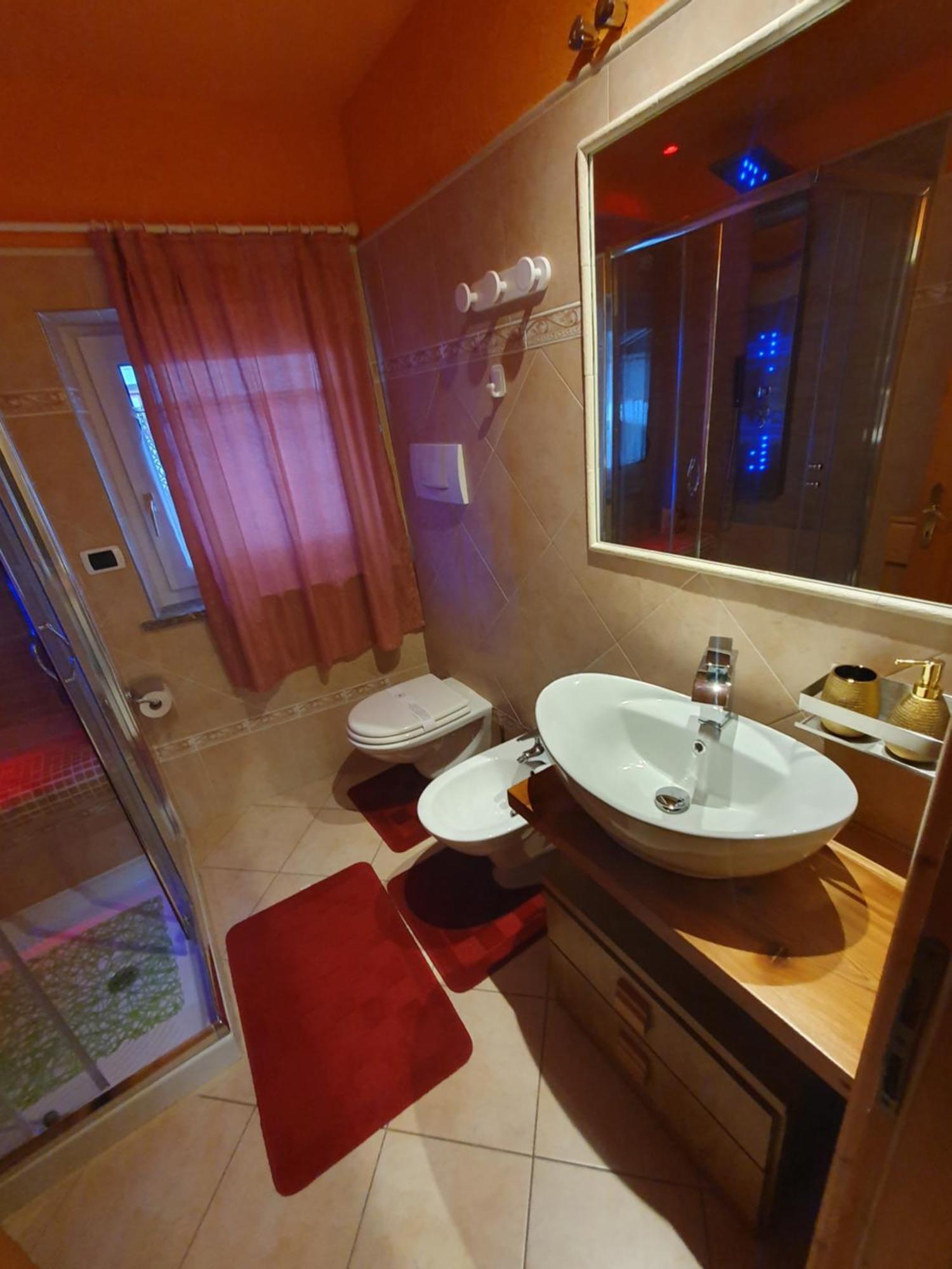 Casa Claudio-Appartamenti In Centro كامبيتيلو دي فاسا المظهر الخارجي الصورة